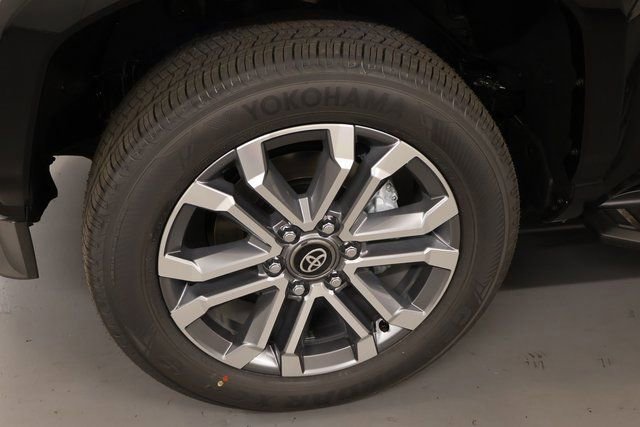 New 2026 Toyota 4Runner Limited AWD/4WD image 7