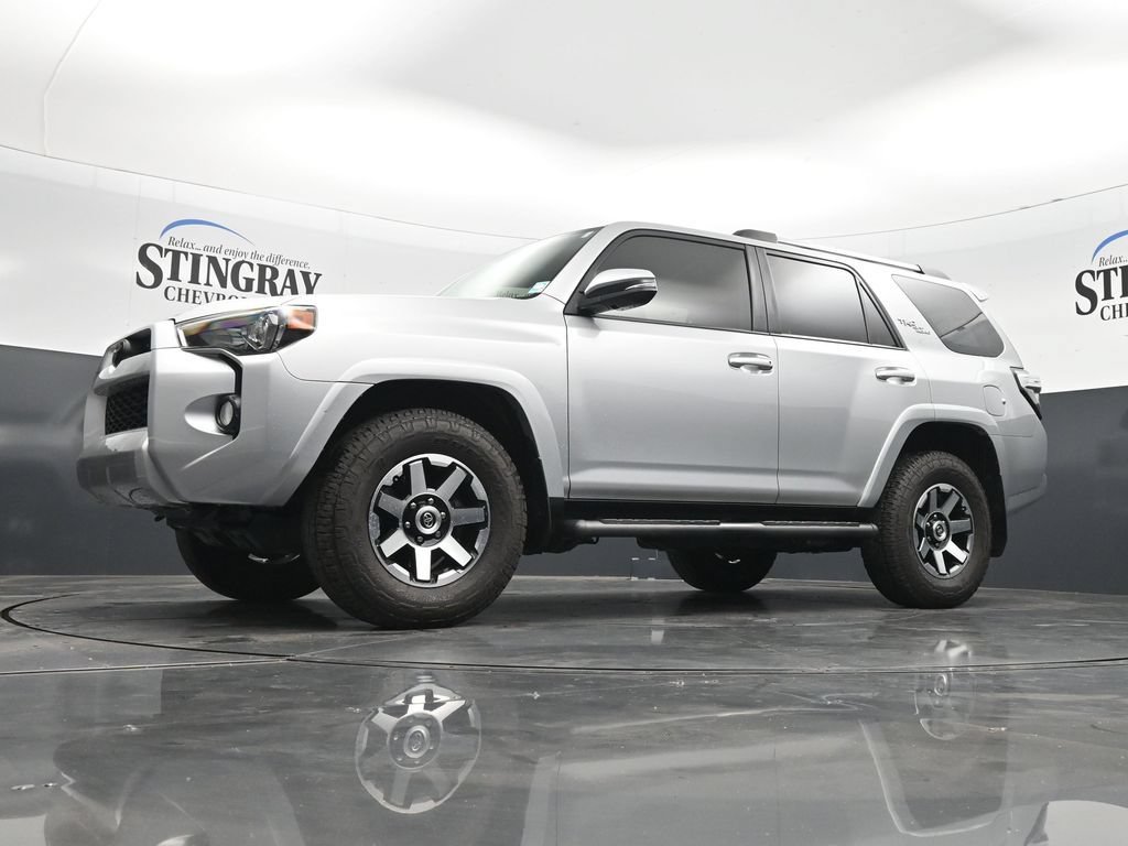 Used 2018 Toyota 4Runner TRD Off-Road Premium AWD/4WD image 28