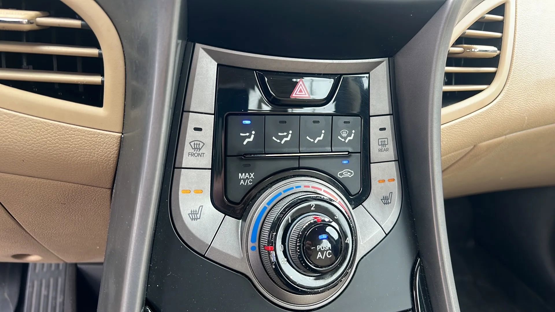 Used 2013 Hyundai Elantra GLS w/ Preferred Pkg FWD image 15