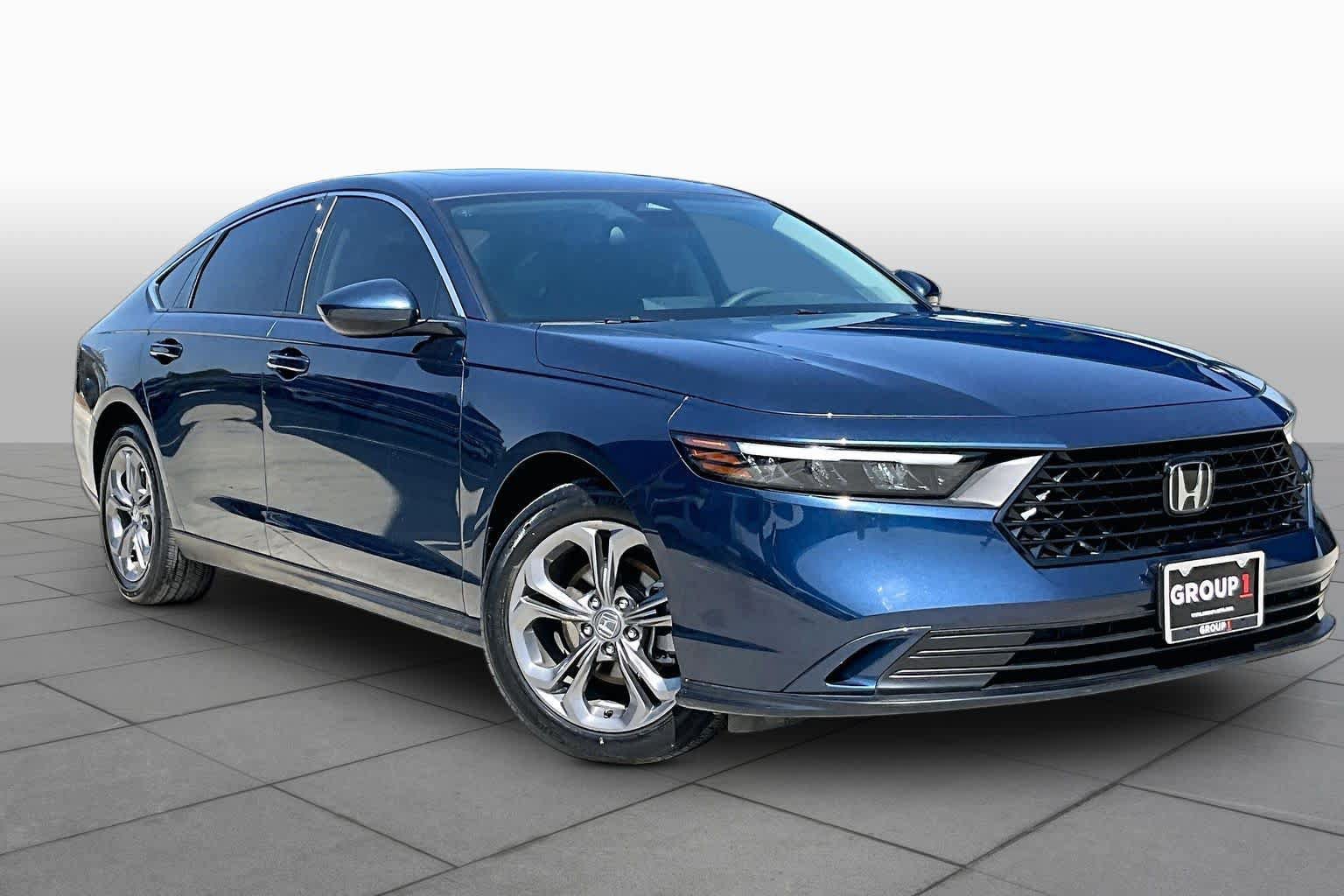 Used 2023 Honda Accord EX image 3