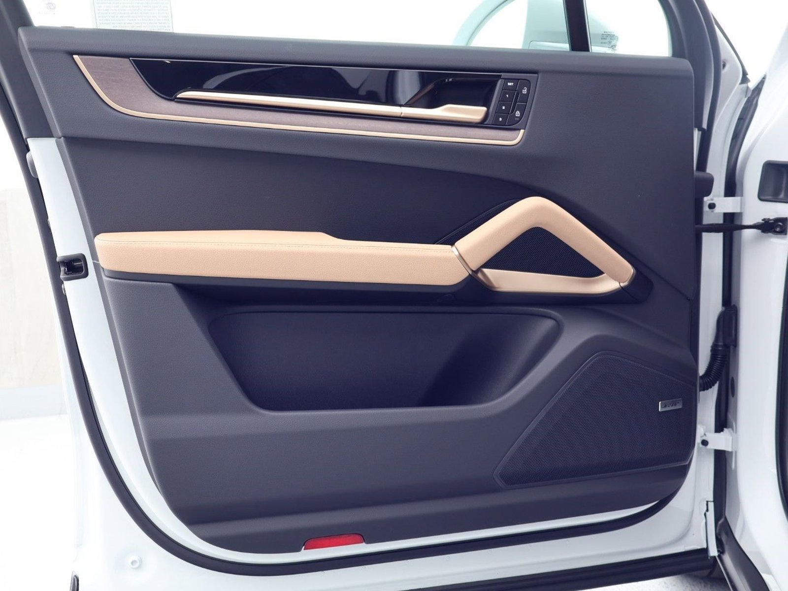 New 2026 Porsche Cayenne AWD/4WD image 13