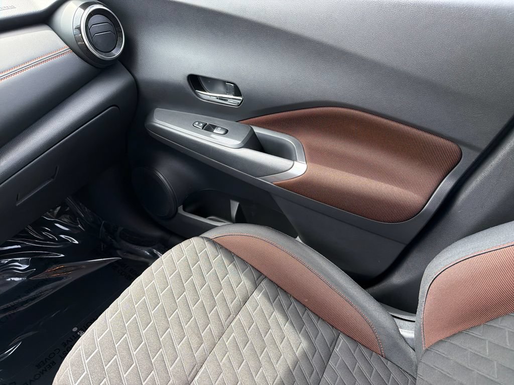 Certified 2021 Nissan Kicks SR FWD image 31