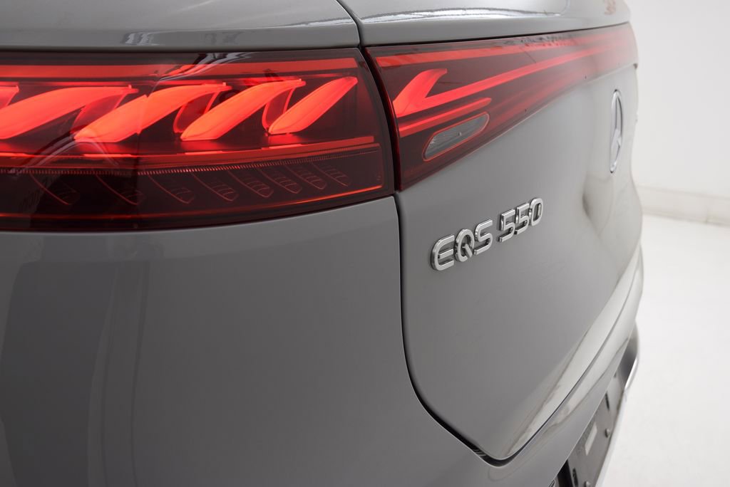 New 2026 Mercedes-Benz EQS 550 4MATIC SUV image 13