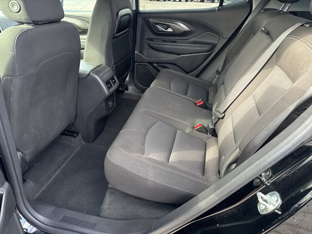 Used 2024 GMC Terrain SLE image 17