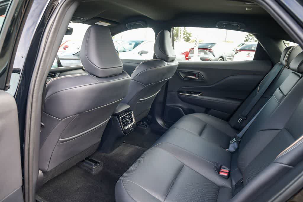 Used 2026 Toyota Crown AWD/4WD image 17