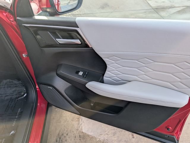 Used 2025 Mitsubishi Outlander SEL image 36