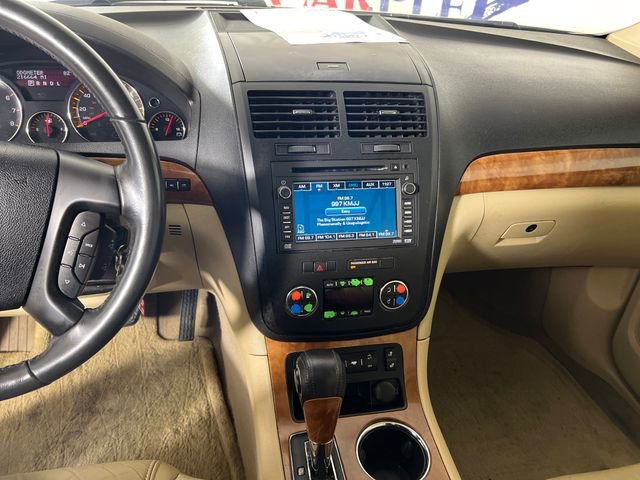 Used 2008 Saturn Outlook XR w/ Premium Trim Package image 16