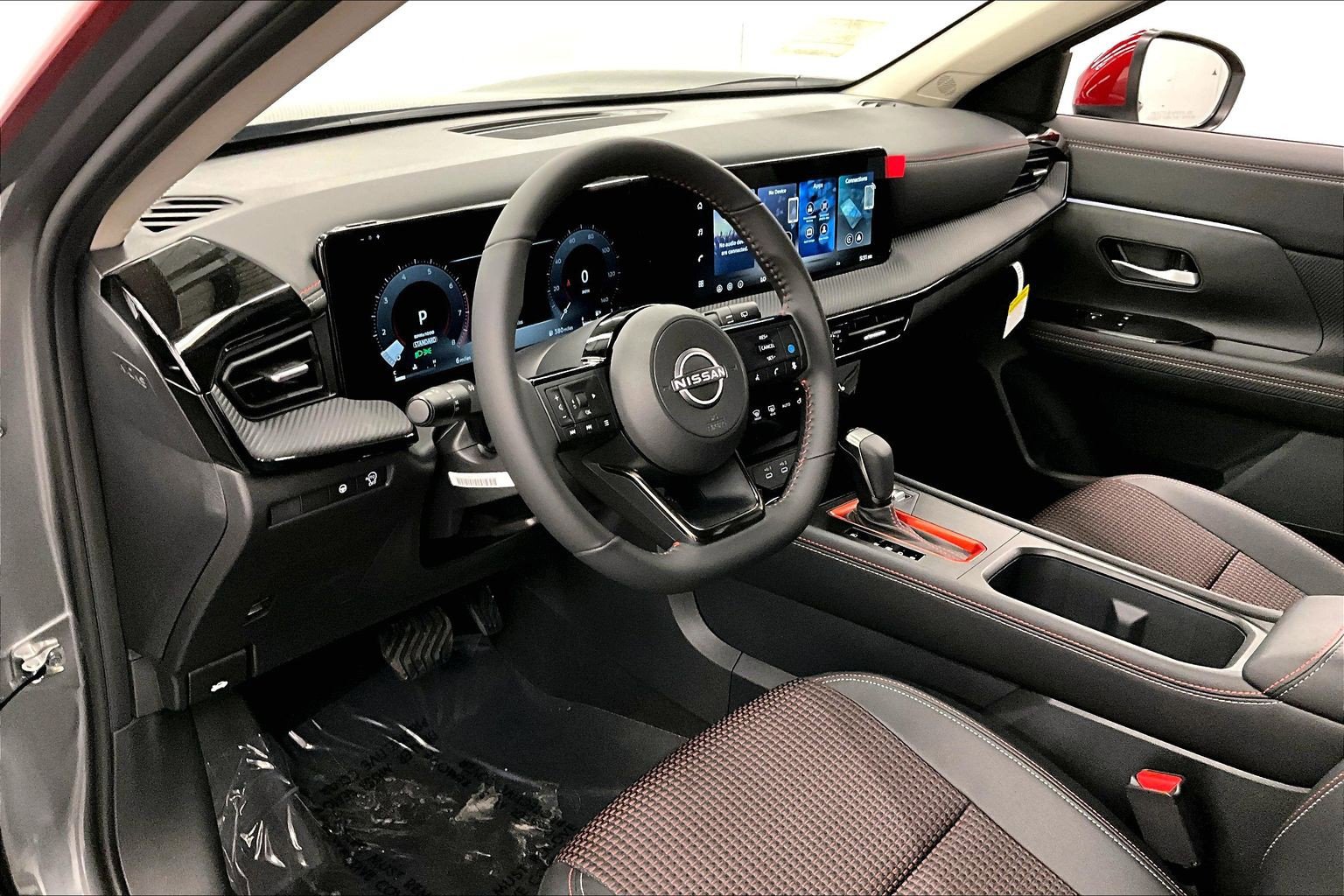 New 2026 Nissan Kicks SR FWD image 7