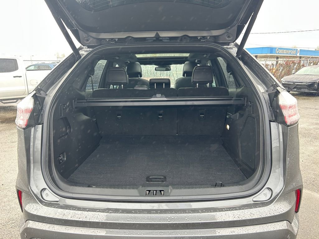 Used 2023 Ford Edge ST w/ Equipment Group 401A AWD/4WD image 24