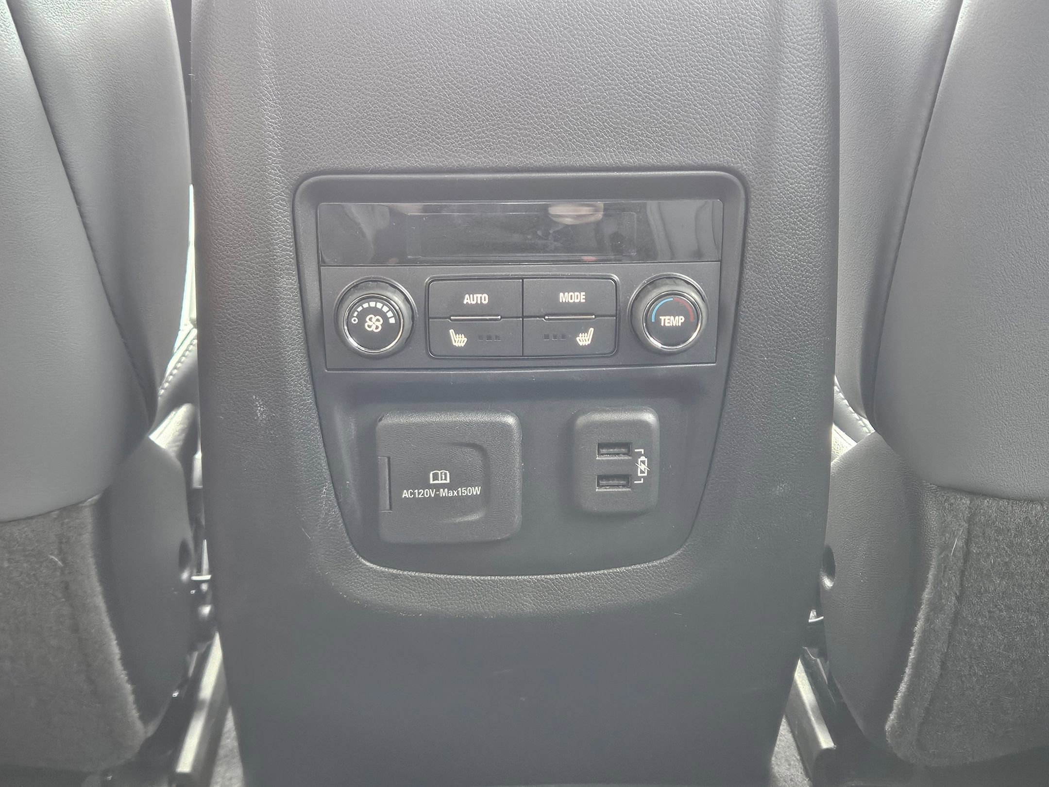 Used 2024 Buick Enclave Premium image 27