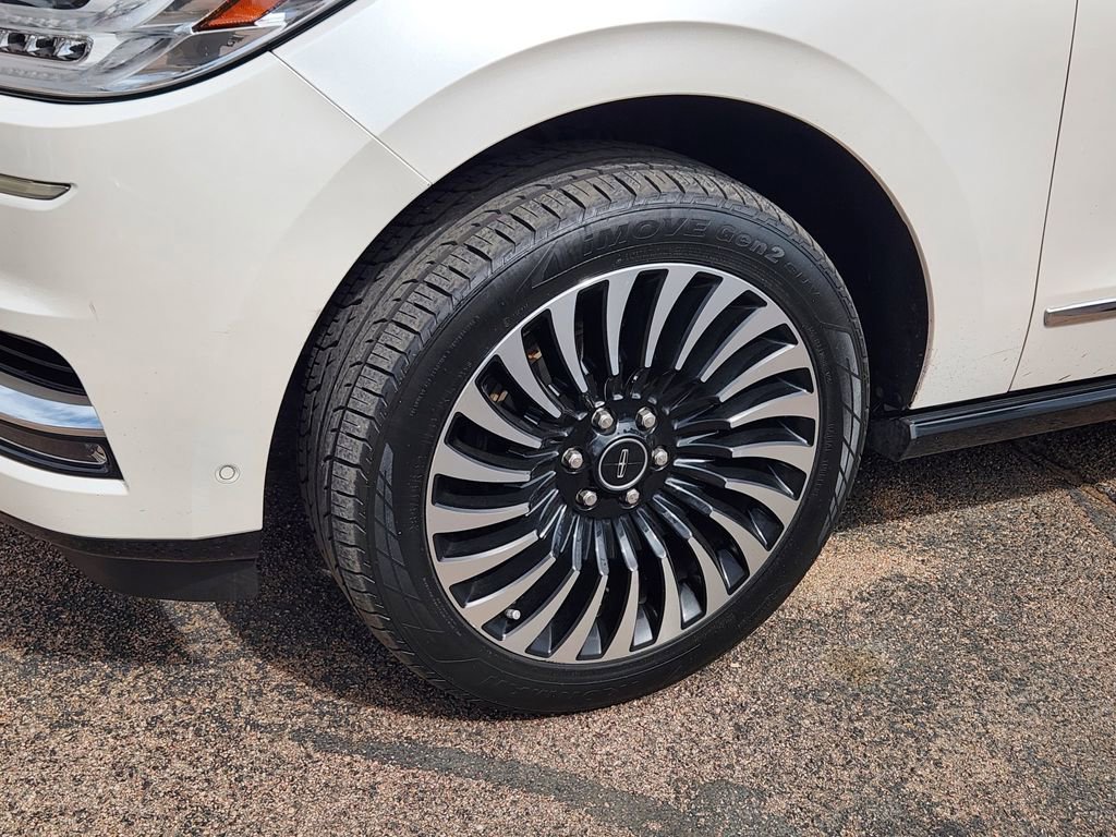 Used 2019 Lincoln Navigator L Black Label w/ Cargo Package image 6