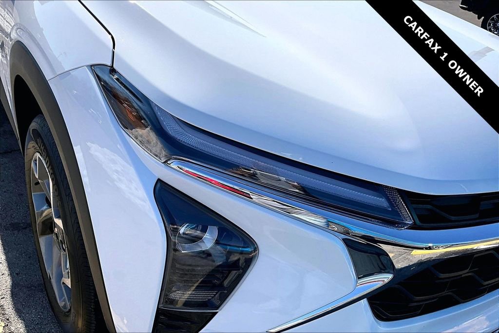 Used 2025 Chevrolet Trax LT w/ LT Convenience Package image 30