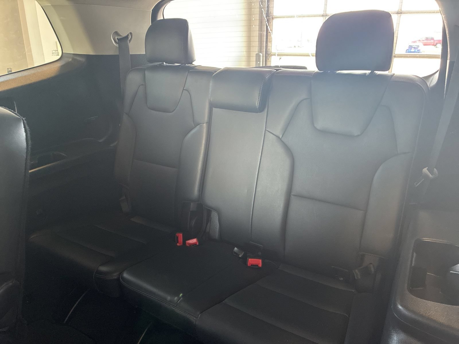 Used 2025 Kia Telluride S FWD image 16