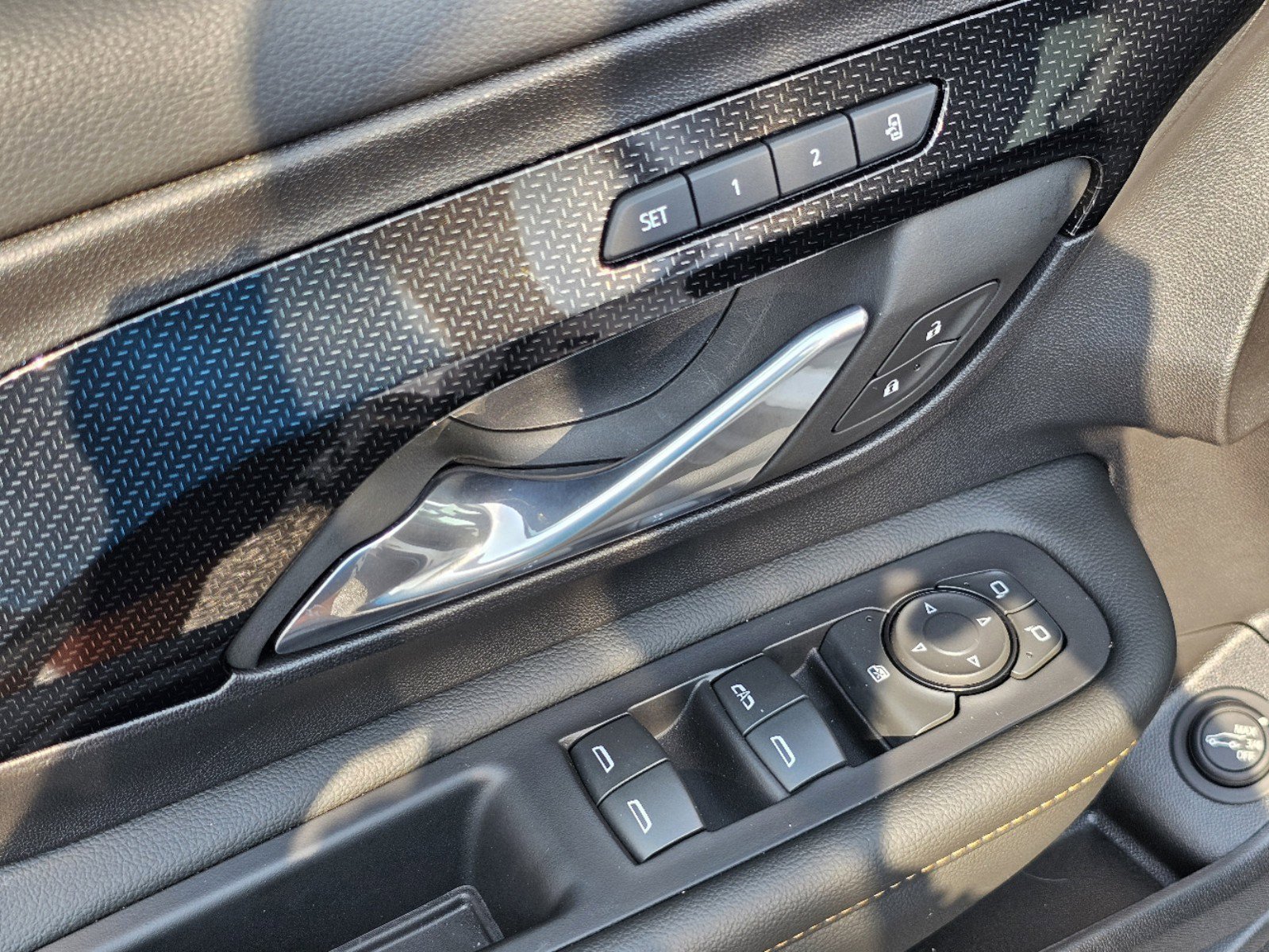 Used 2024 GMC Terrain AT4 image 14