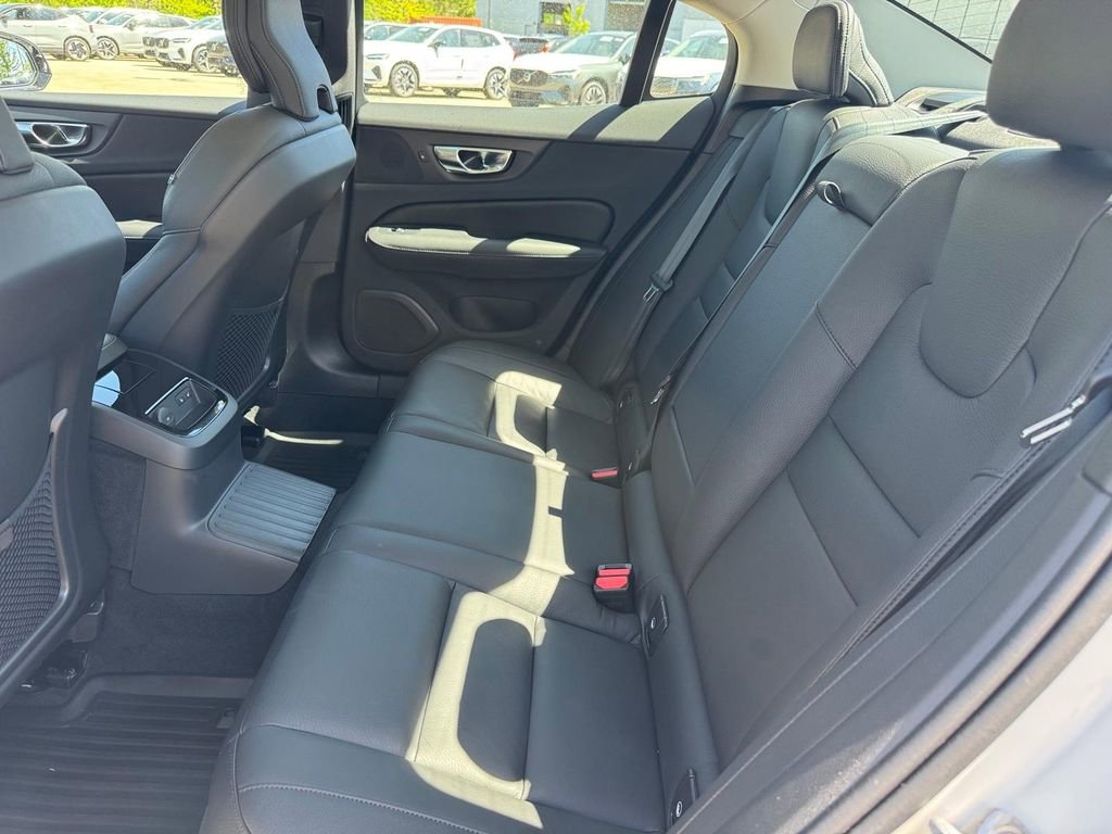 Certified 2023 Volvo S60 T8 Plus AWD/4WD image 8