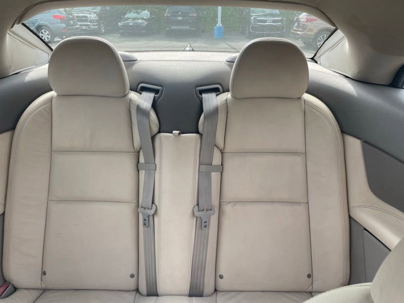 Used 2009 Volvo C70 T5 FWD image 11