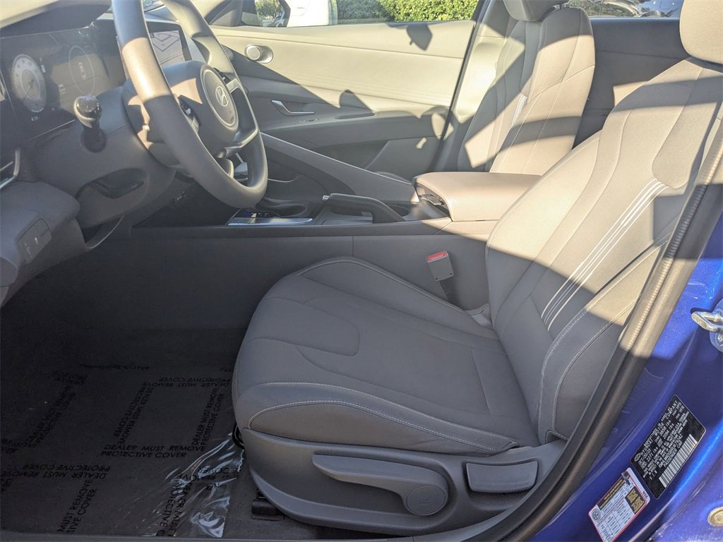 Used 2024 Hyundai Elantra SEL image 21