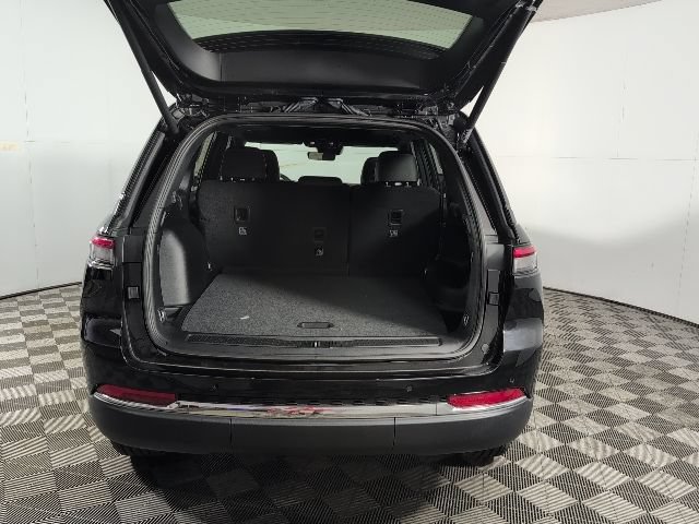 New 2025 Jeep Grand Cherokee Limited AWD/4WD image 6