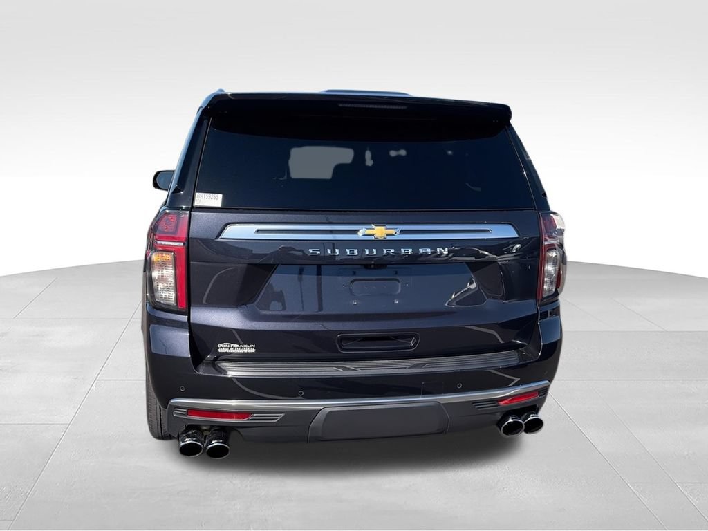 Used 2024 Chevrolet Suburban High Country AWD/4WD image 7
