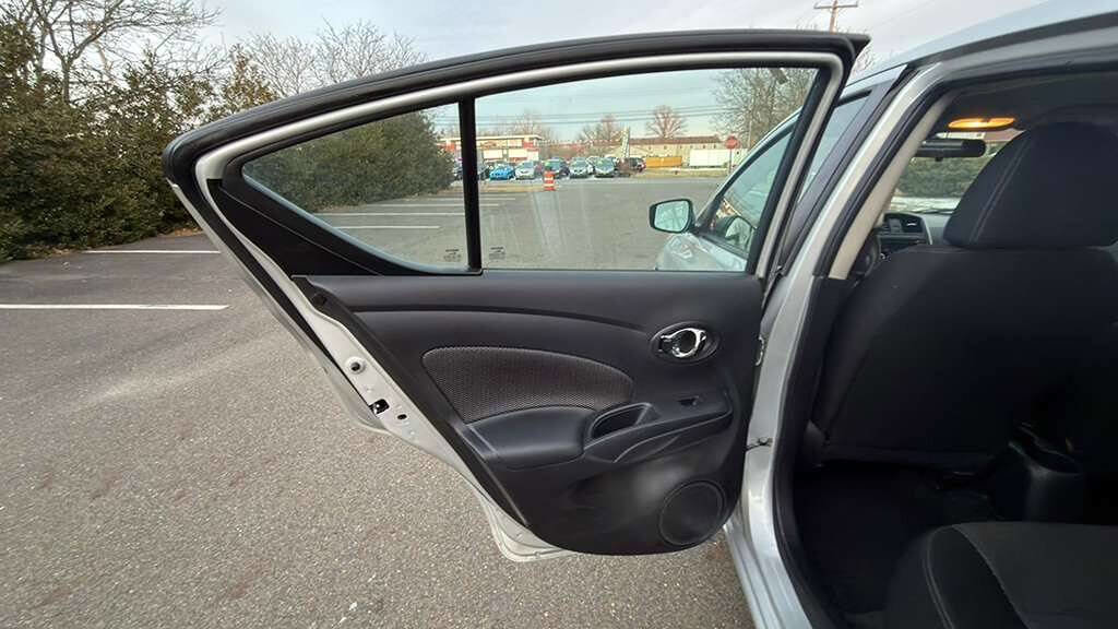 Used 2018 Nissan Versa SV image 18