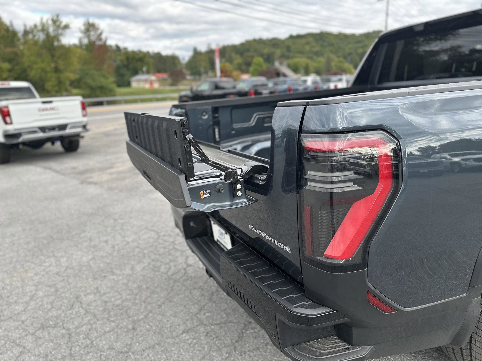 New 2026 GMC Sierra EV Elevation image 38