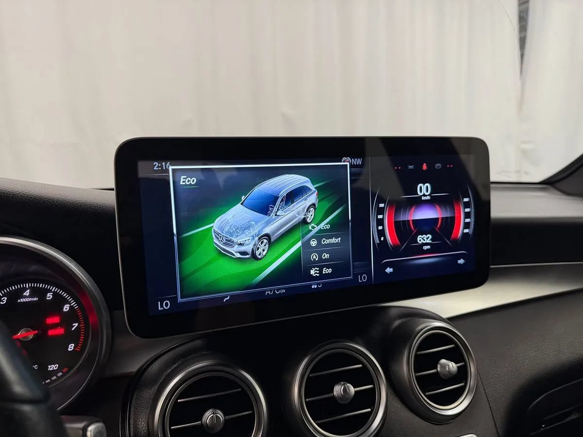 Used 2017 Mercedes-Benz GLC 300 4MATIC image 20
