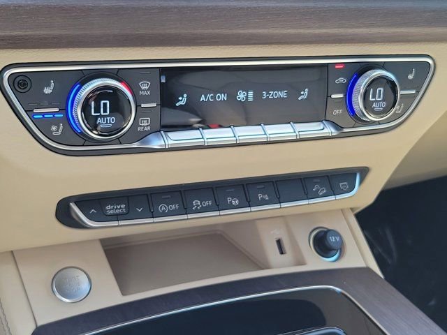 Used 2021 Audi Q5 Prestige w/ Prestige Package image 27