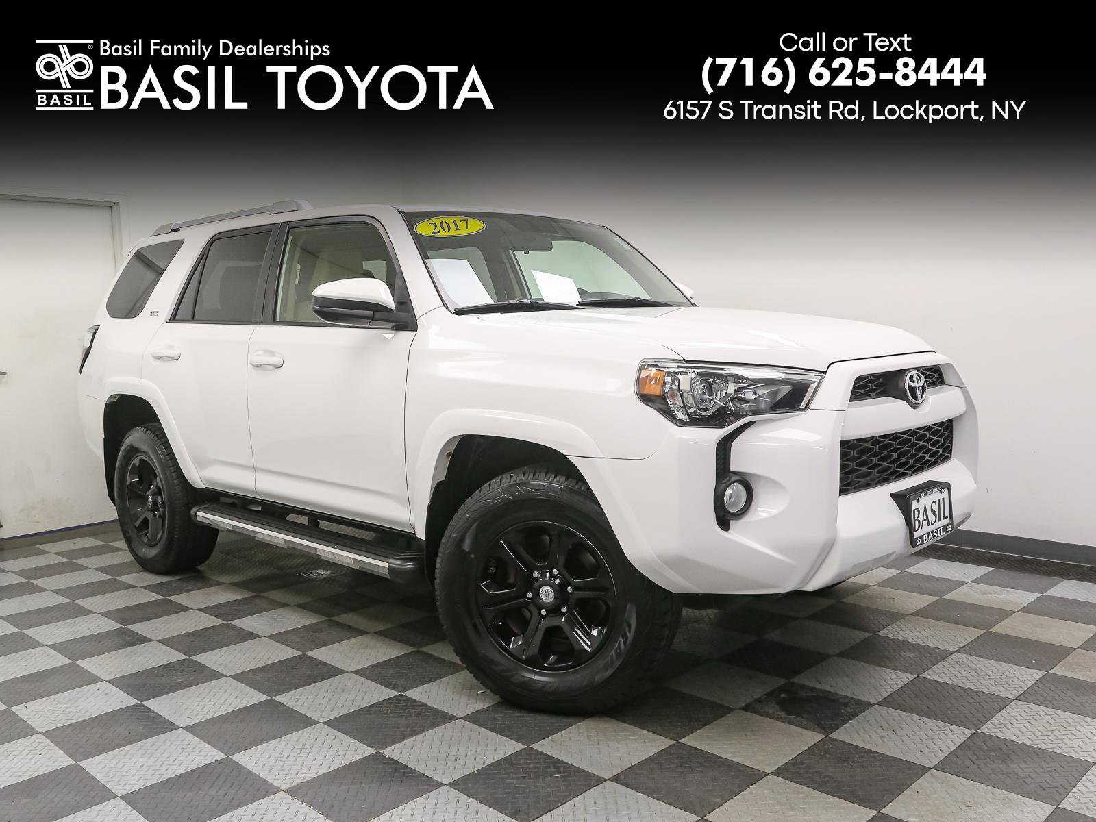 Used 2017 Toyota 4Runner SR5 AWD/4WD image 1