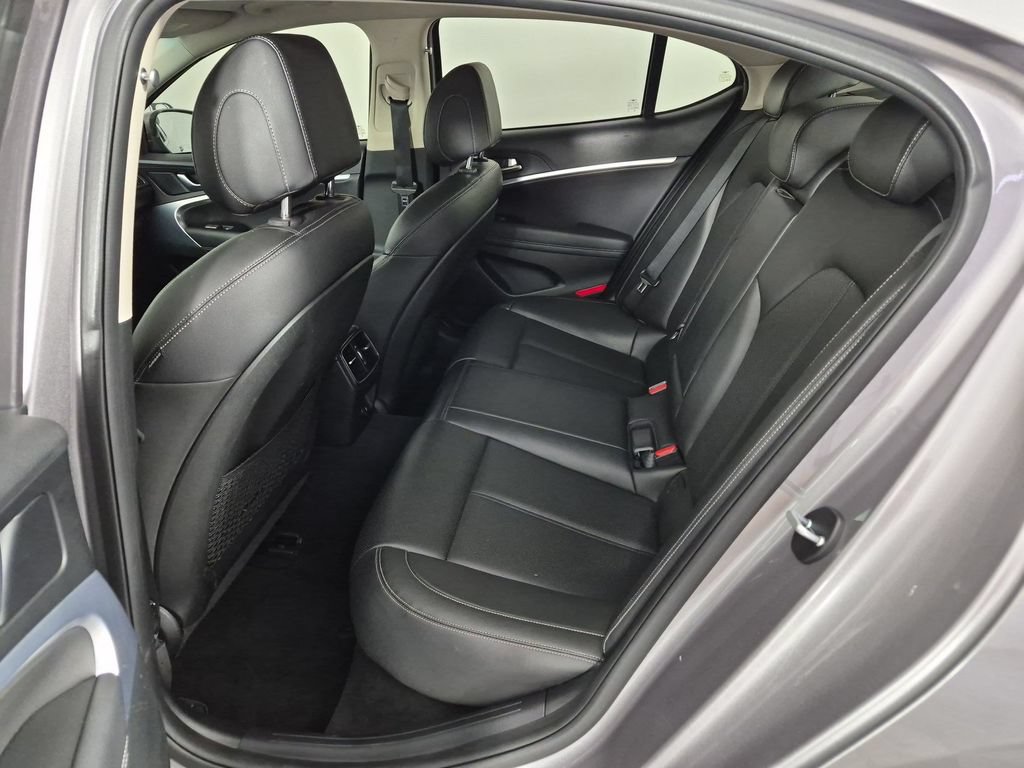 Used 2023 Genesis G70 2.0T RWD image 31