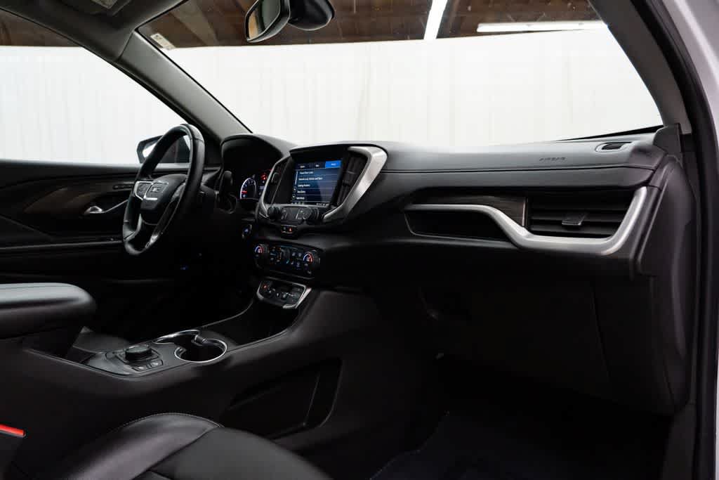 Used 2024 GMC Terrain SLT AWD/4WD image 31