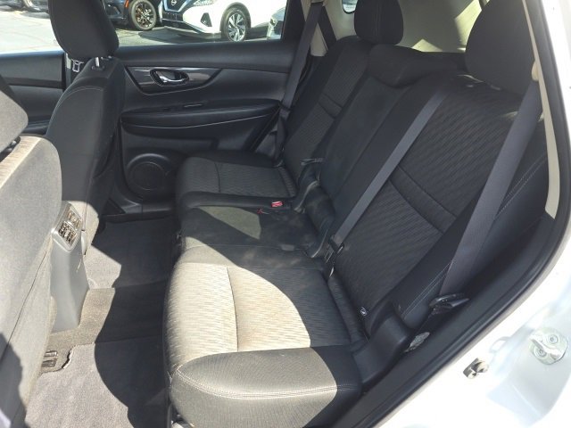 Used 2019 Nissan Rogue SV image 35