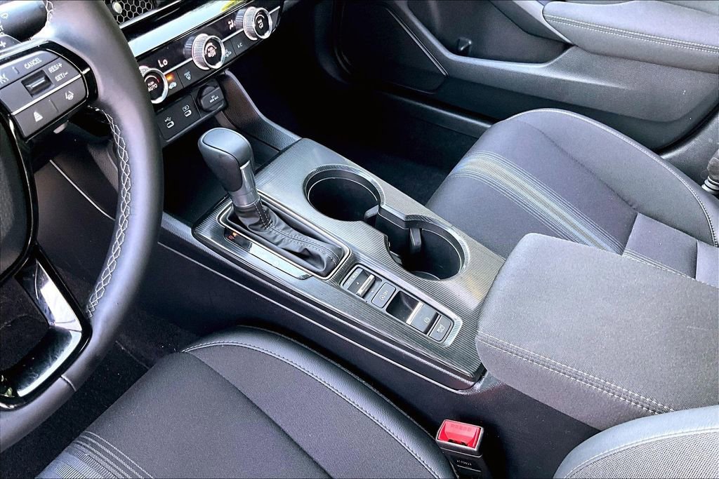Used 2025 Honda Civic Sport image 13