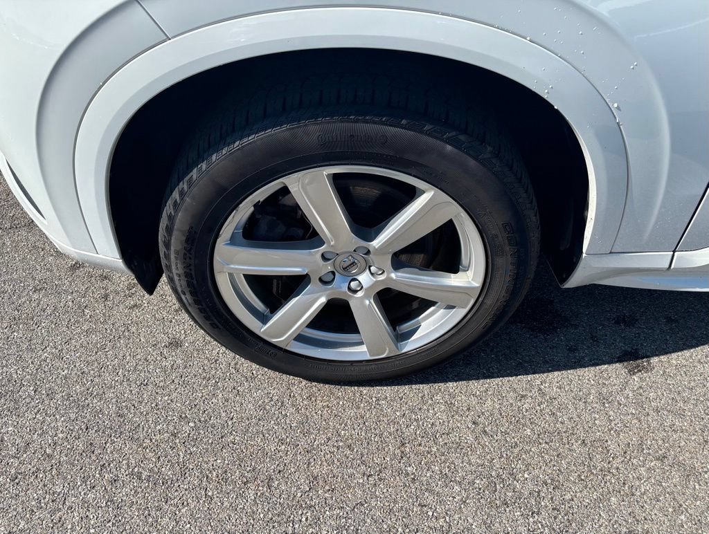 Used 2021 Volvo XC90 T6 Momentum AWD/4WD image 32