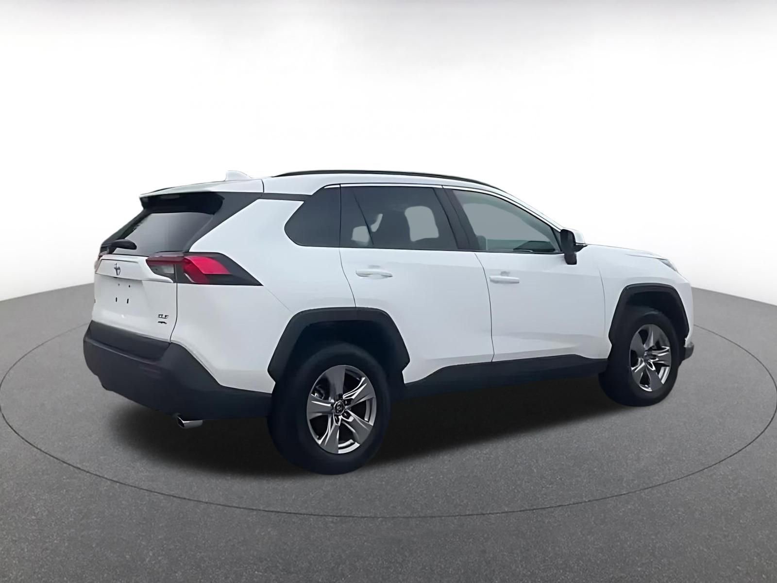 Used 2025 Toyota RAV4 XLE w/ Convenience Package AWD/4WD image 15