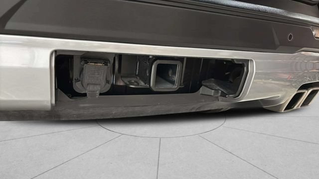 Used 2025 GMC Acadia Elevation FWD image 27