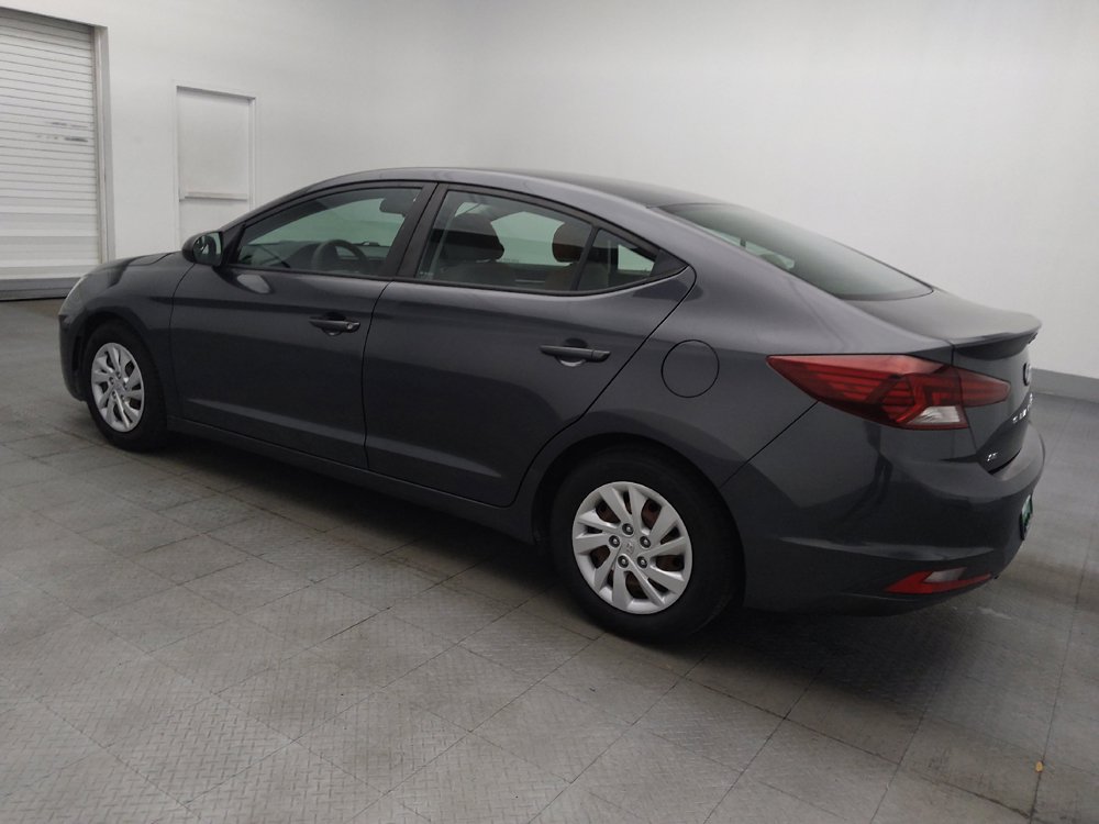 Used 2020 Hyundai Elantra SE FWD image 3