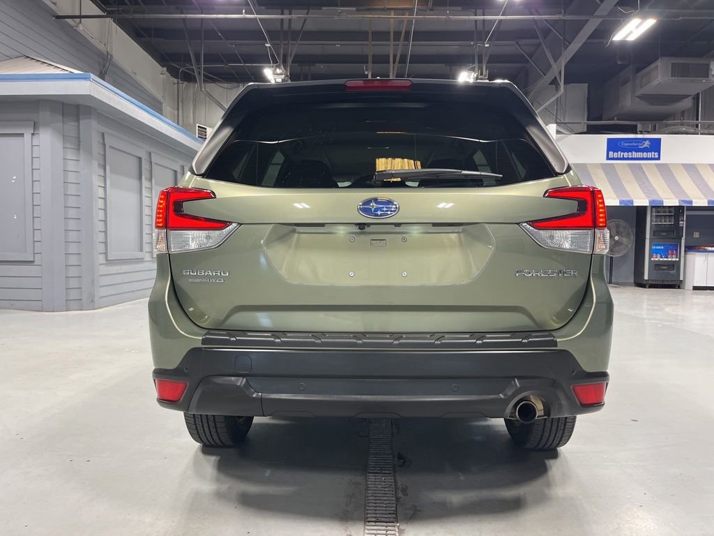 Used 2020 Subaru Forester Limited AWD/4WD image 6