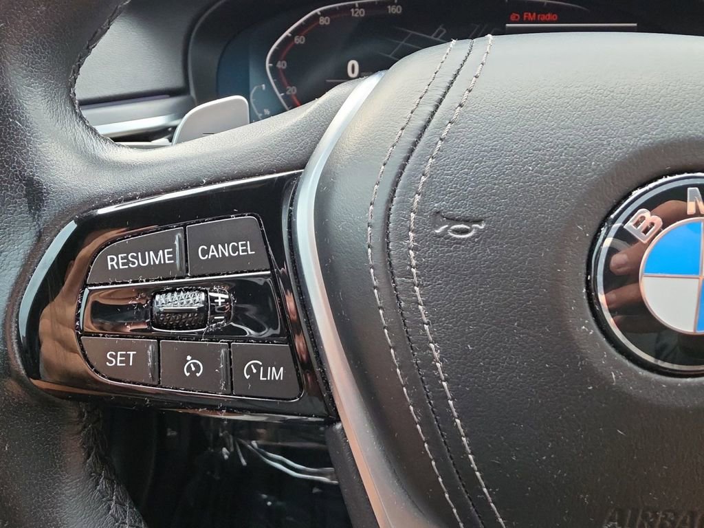 Used 2021 BMW 530i w/ Convenience Package RWD image 19