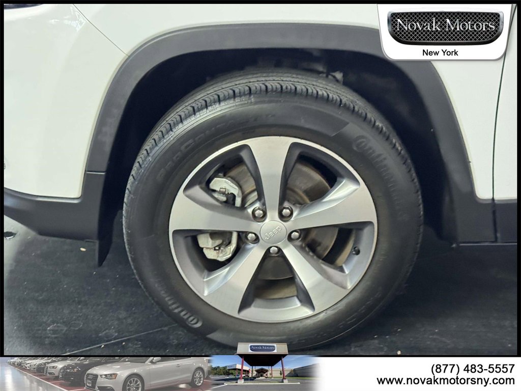 Used 2022 Jeep Cherokee Limited image 5