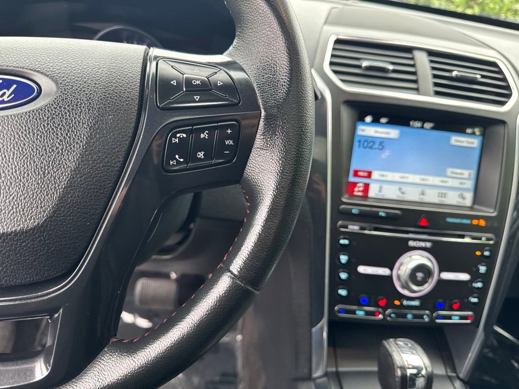 Used 2018 Ford Explorer Sport w/ Equipment Group 401A AWD/4WD image 26