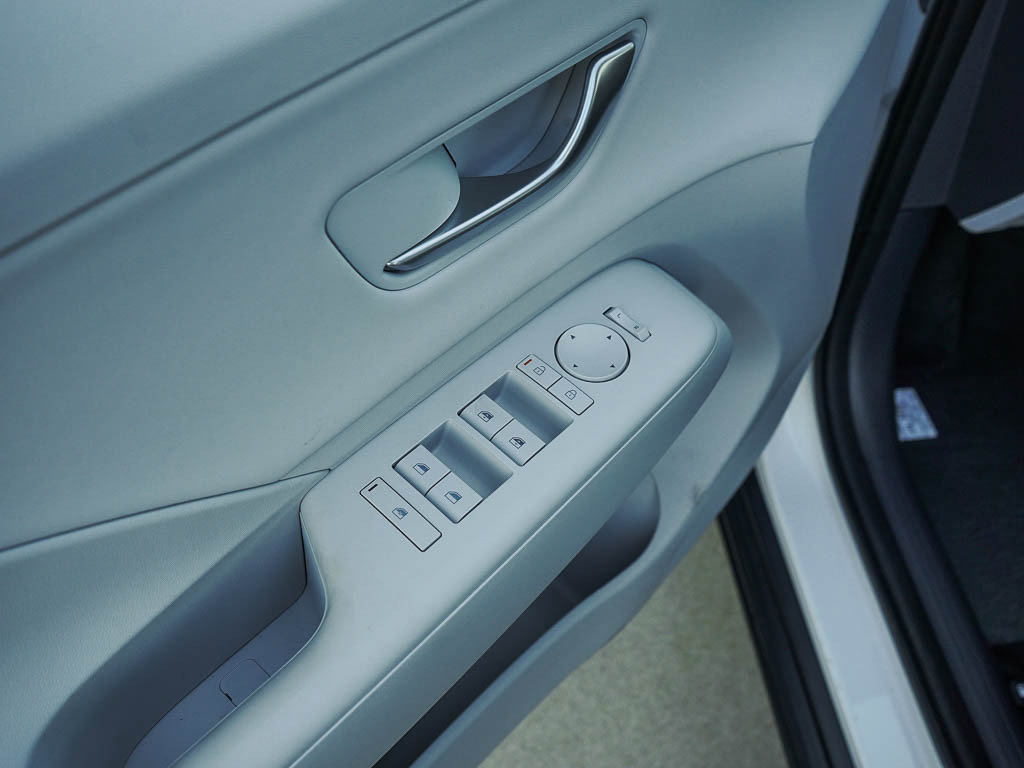 New 2026 Hyundai Kona SEL Premium AWD/4WD image 18