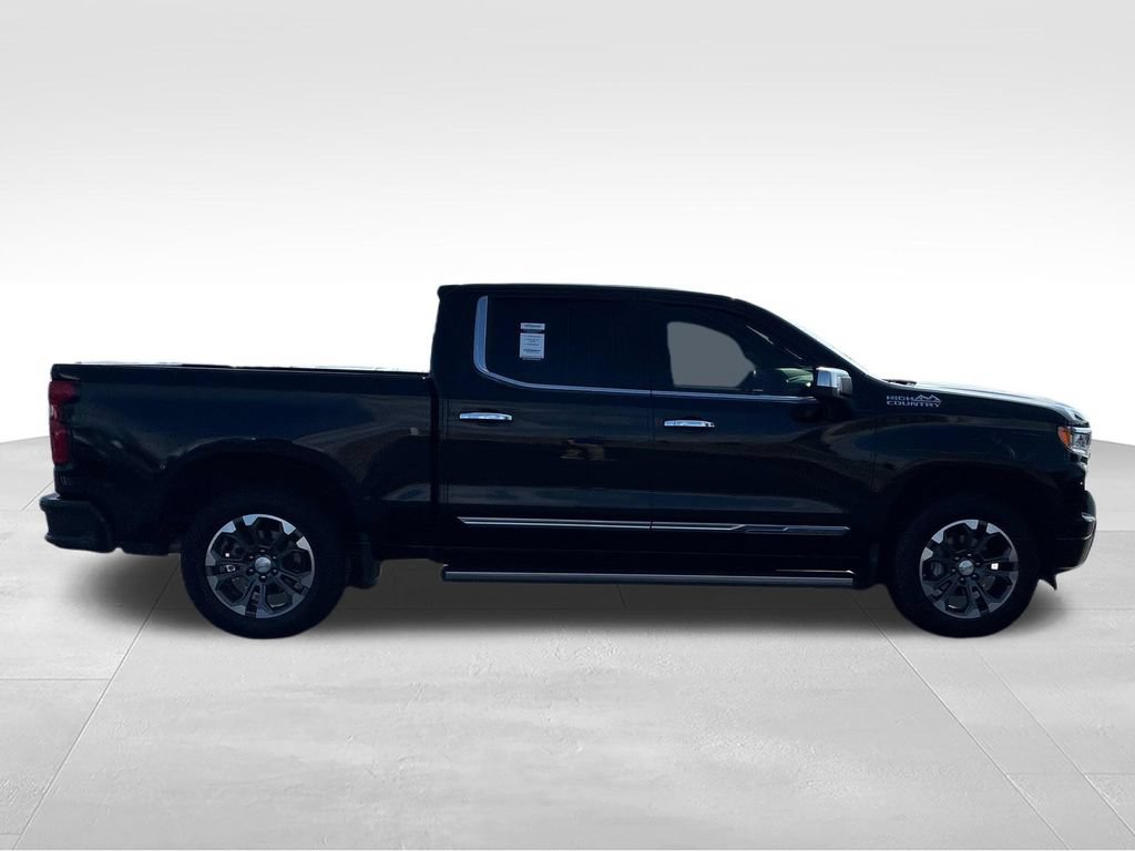 Used 2023 Chevrolet Silverado 1500 High Country w/ Technology Package AWD/4WD image 6