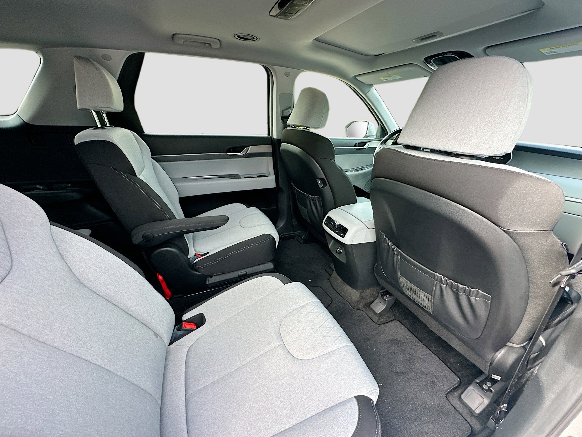 Used 2021 Hyundai Palisade SEL w/ Cargo Package image 31