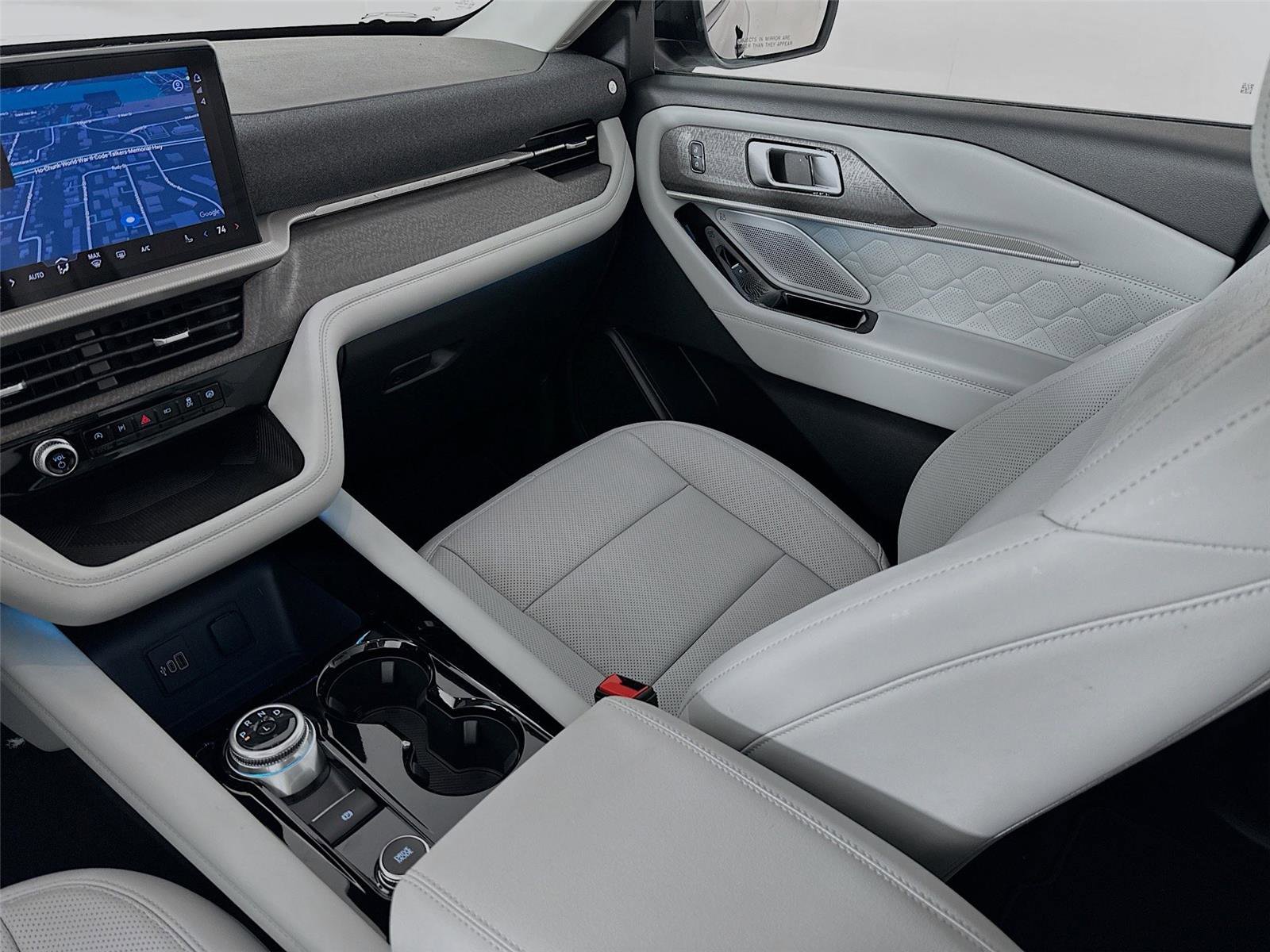 New 2026 Ford Explorer Platinum image 26