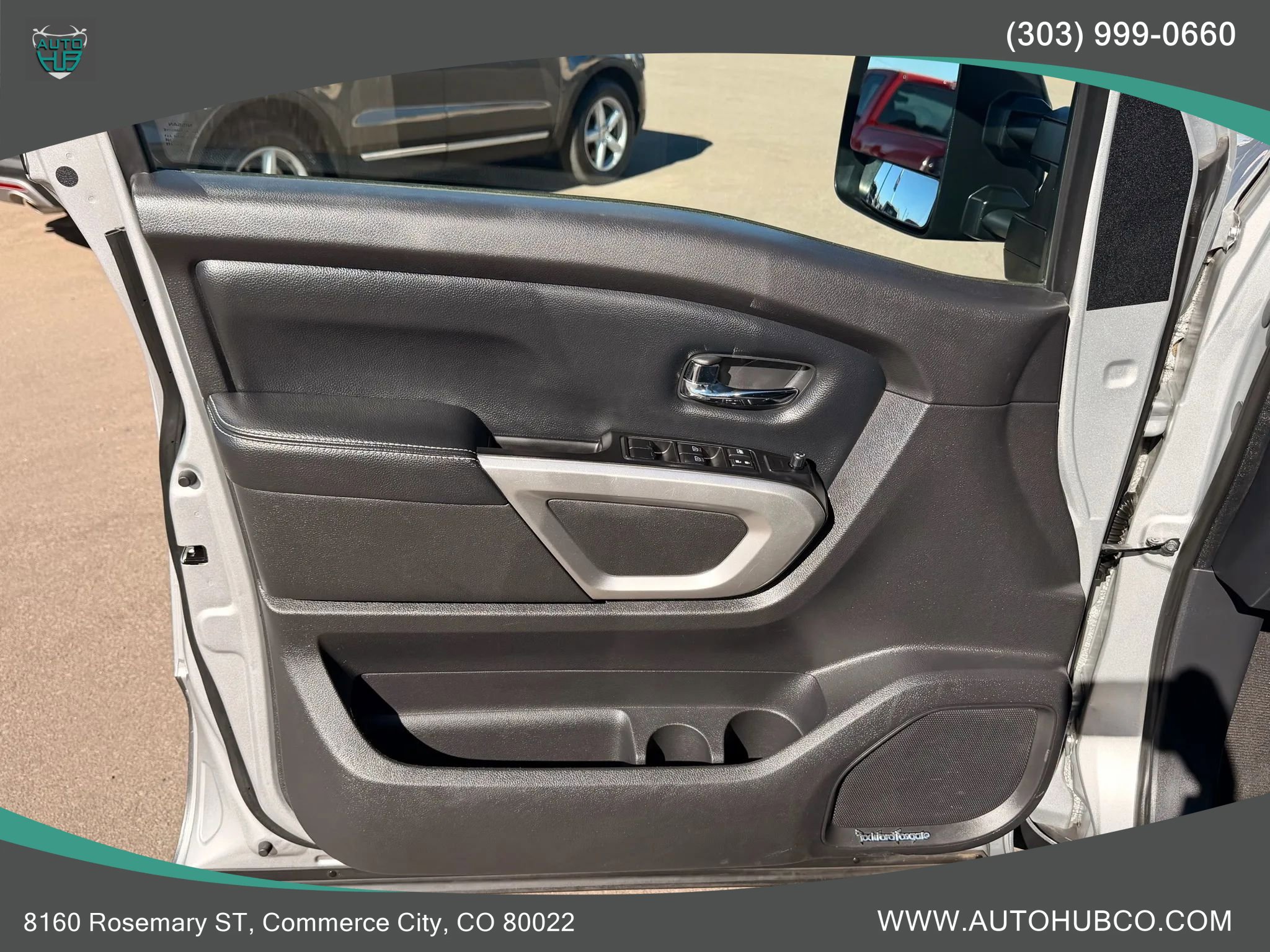 Used 2017 Nissan Titan PRO-4X AWD/4WD image 29