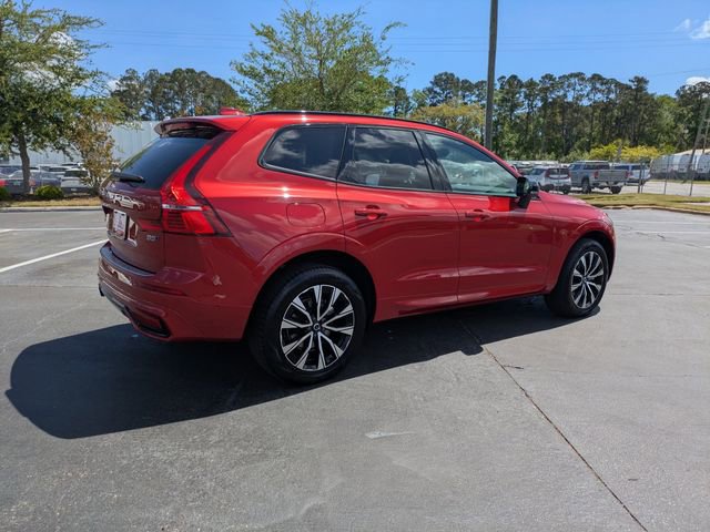 Used 2024 Volvo XC60 B5 Plus w/ Protection Package Premier image 4