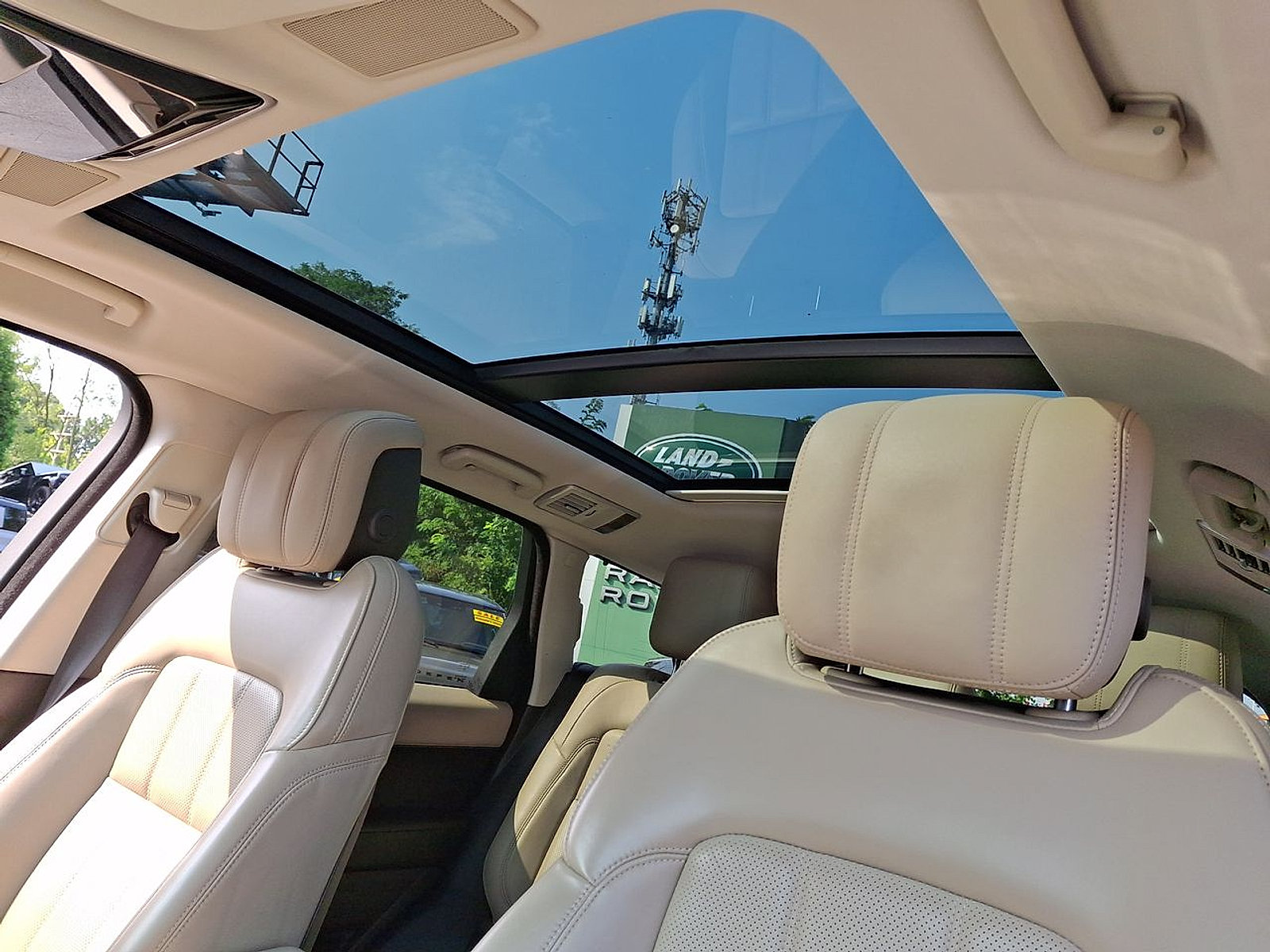 Used 2020 Land Rover Range Rover Sport HSE AWD/4WD image 27