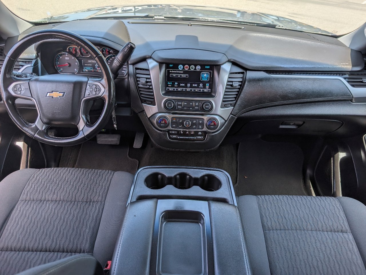 Used 2018 Chevrolet Suburban LS RWD image 4