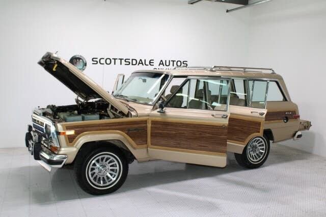 Used 1989 Jeep Grand Wagoneer image 16