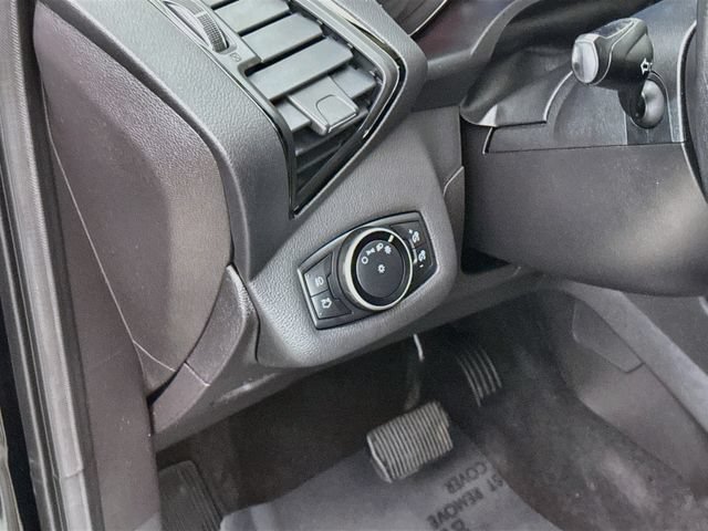 Used 2016 Ford Escape Titanium FWD image 10